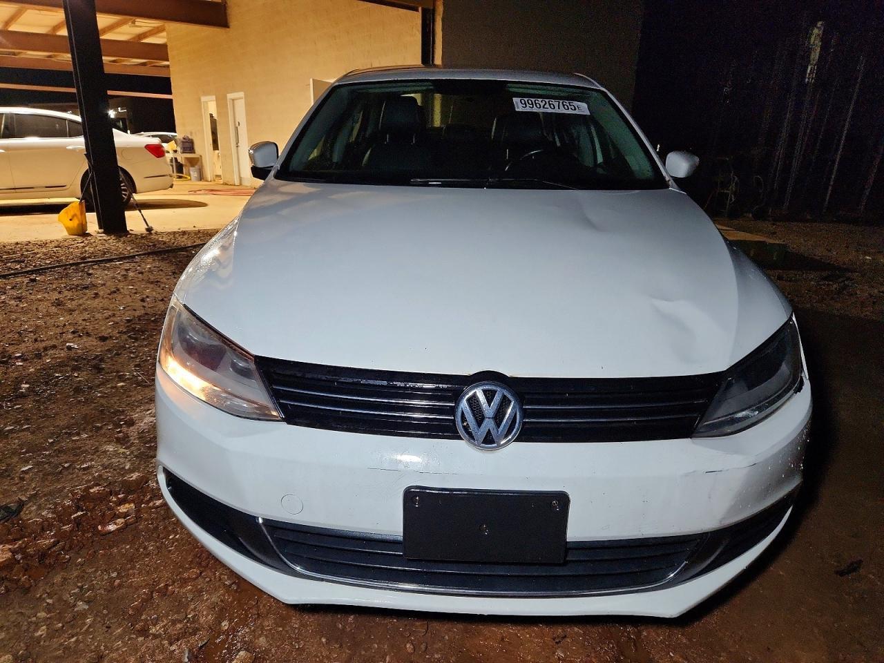 2013 VOLKSWAGEN JETTA