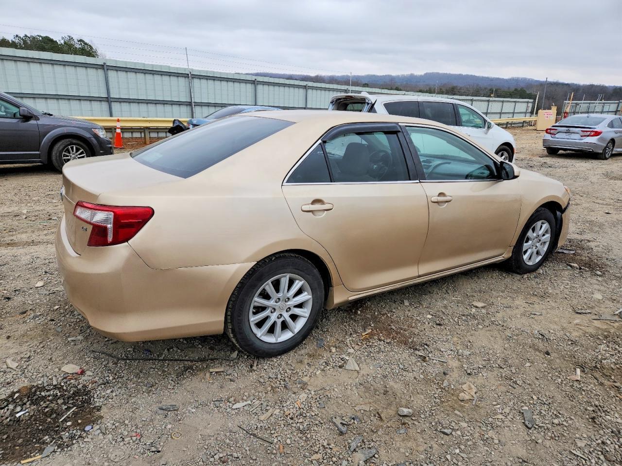 2012 TOYOTA CAMRY