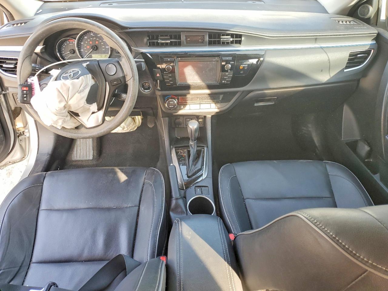 2015 TOYOTA COROLLA