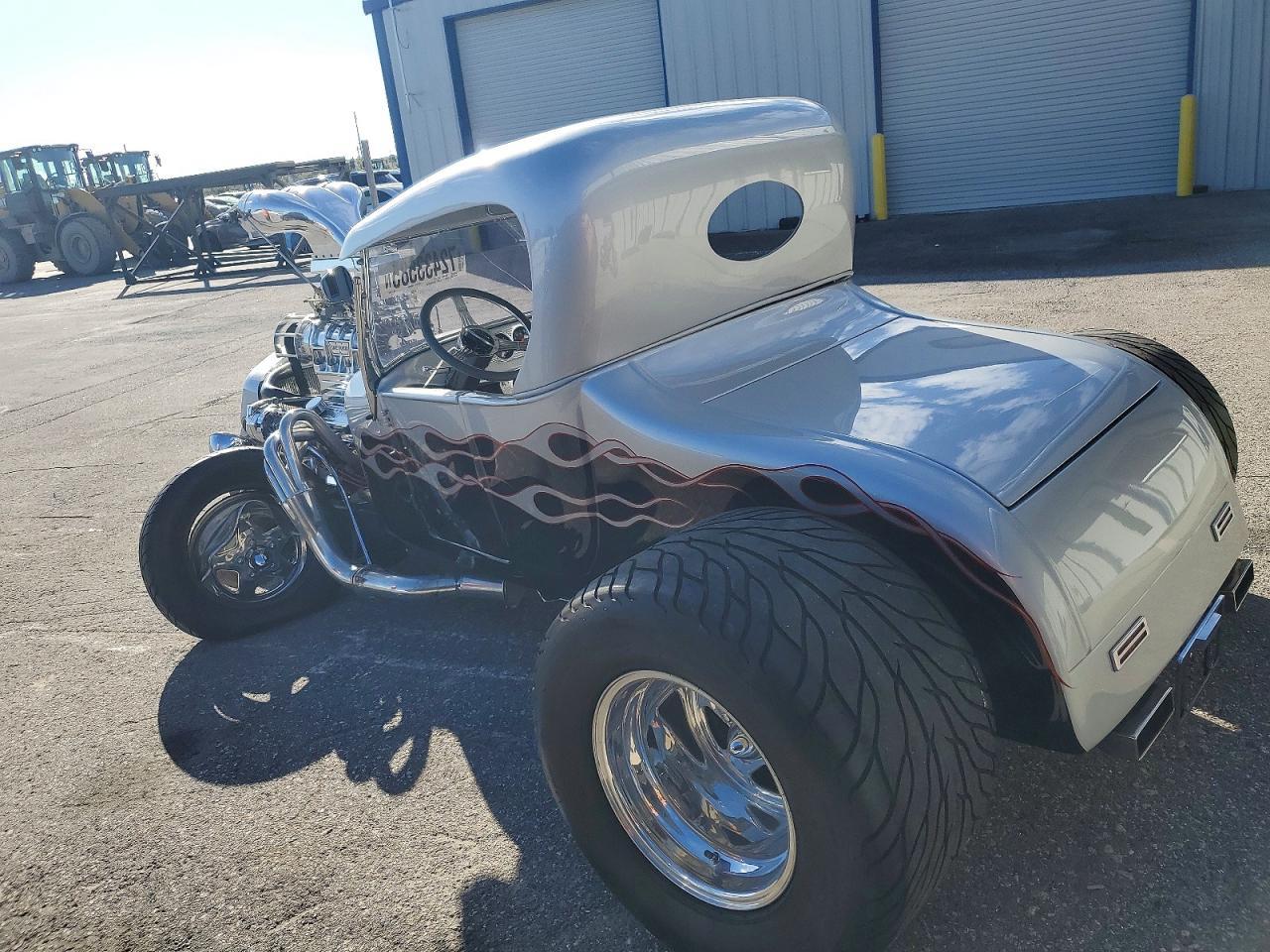 1927 FORD Model T