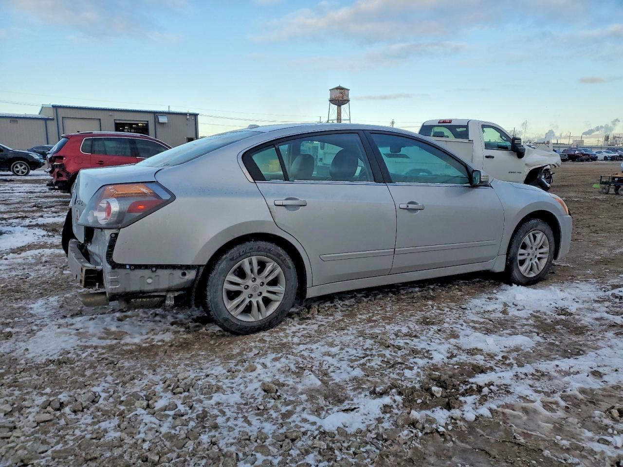 2010 NISSAN ALTIMA