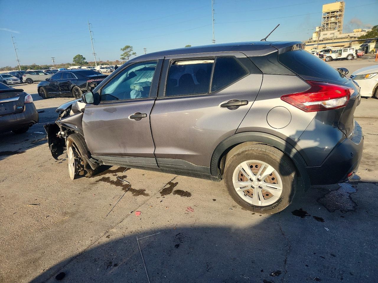 2020 NISSAN KICKS