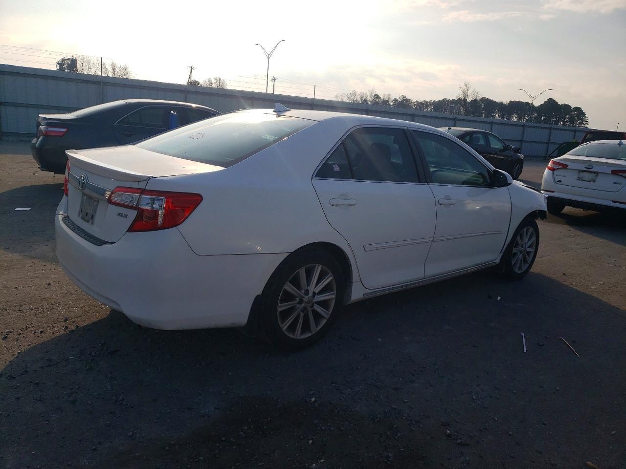 2012 TOYOTA CAMRY