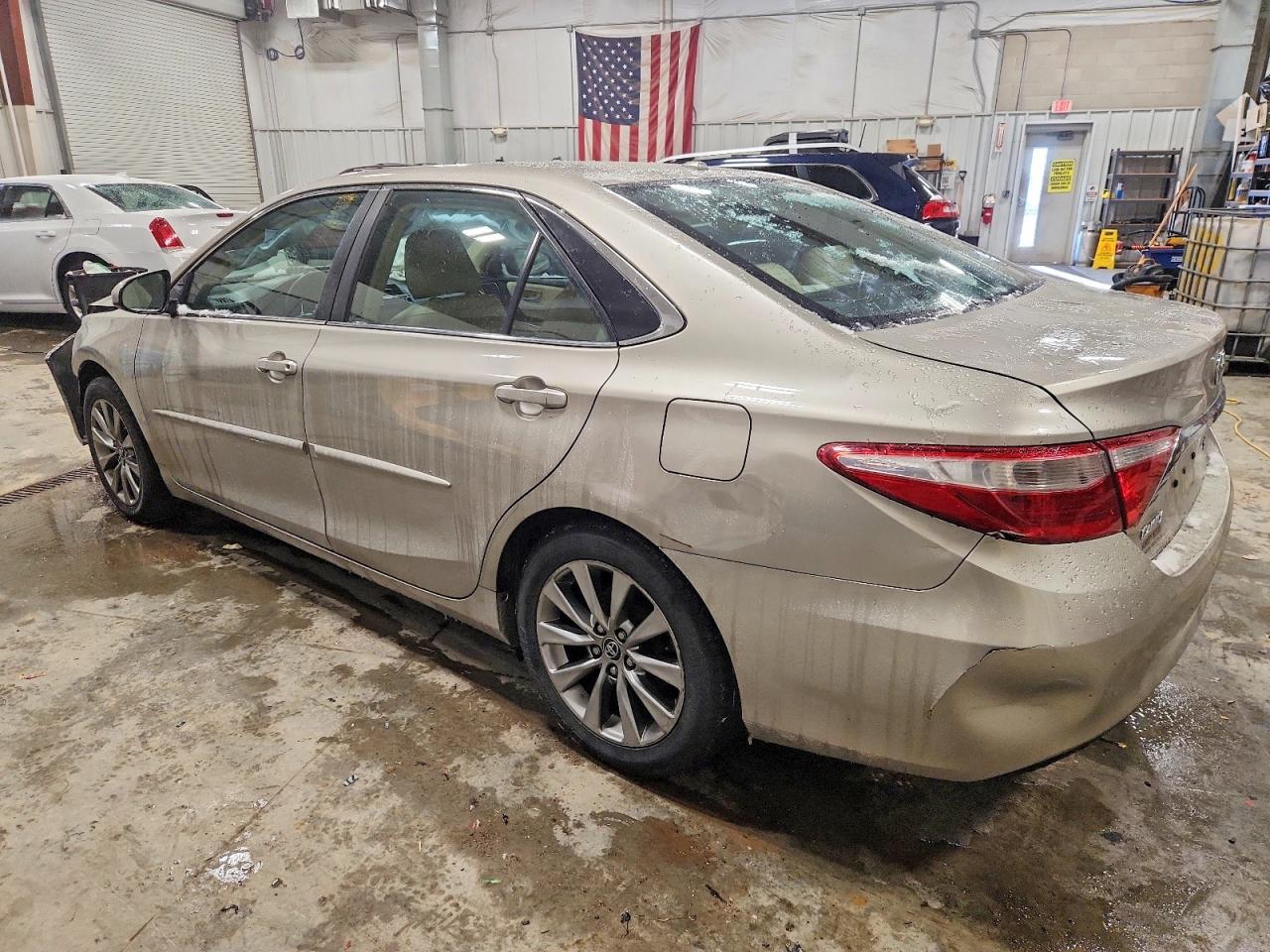 2015 TOYOTA CAMRY