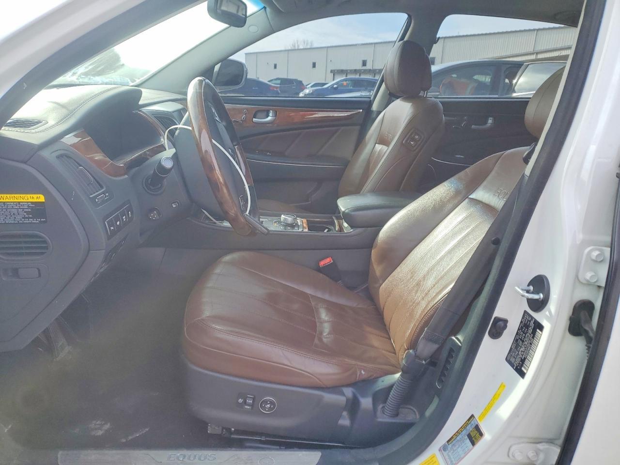 2013 HYUNDAI Equus