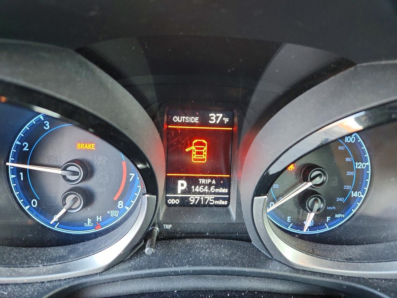 2015 TOYOTA COROLLA