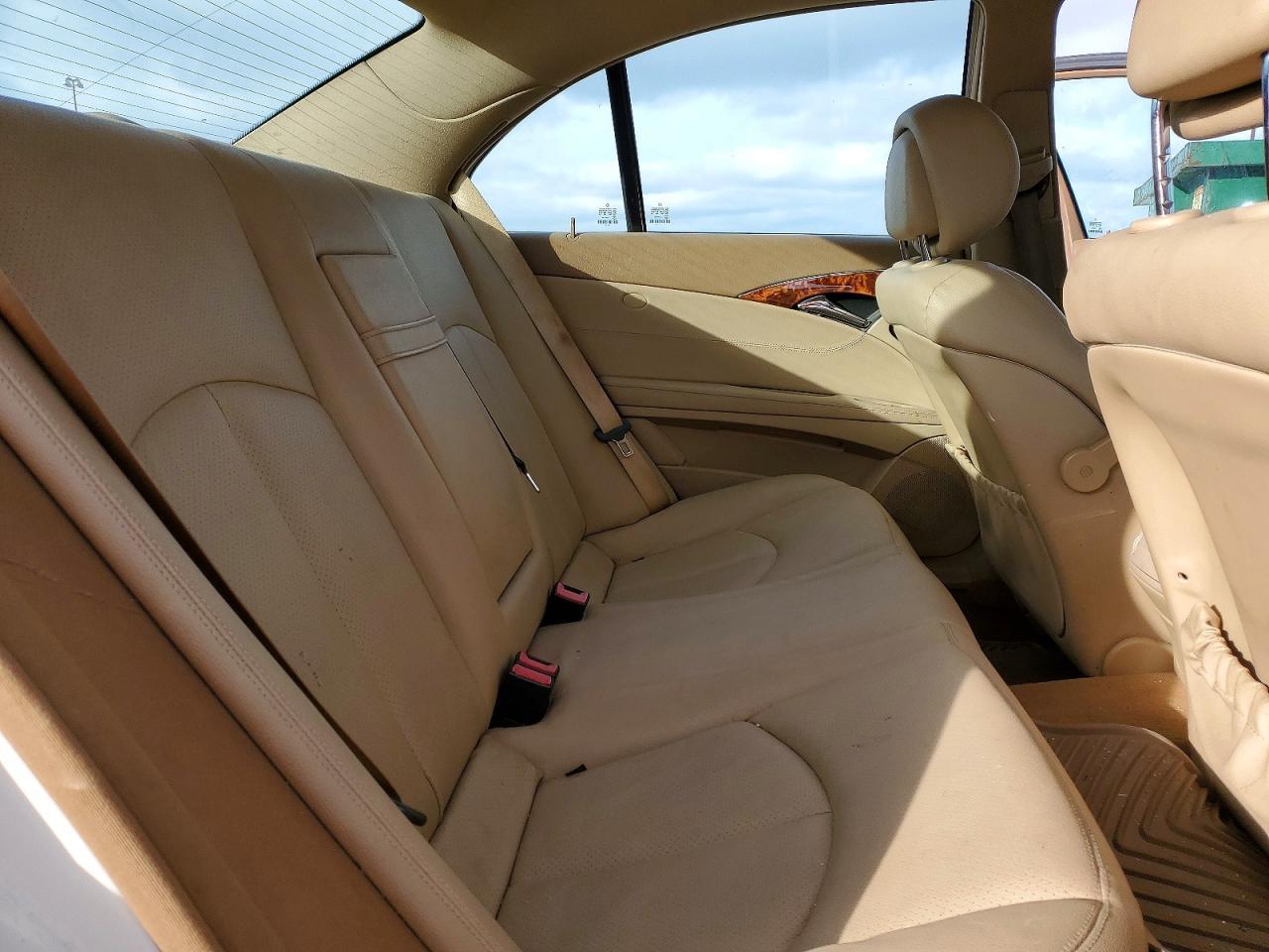 2009 MERCEDES-BENZ E-Class