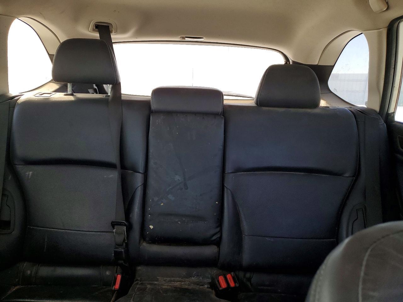 2015 SUBARU Outback