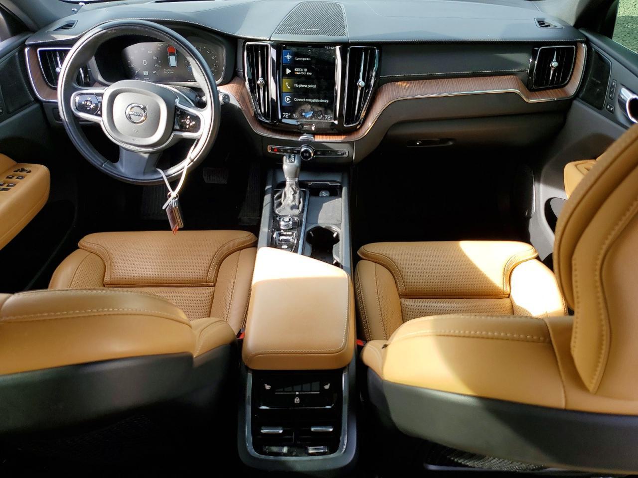 2021 VOLVO XC60
