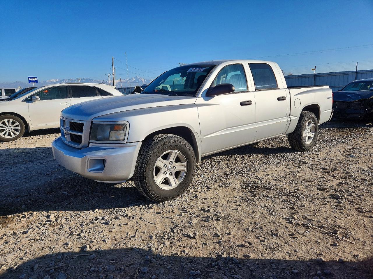 2011 DODGE Dakota