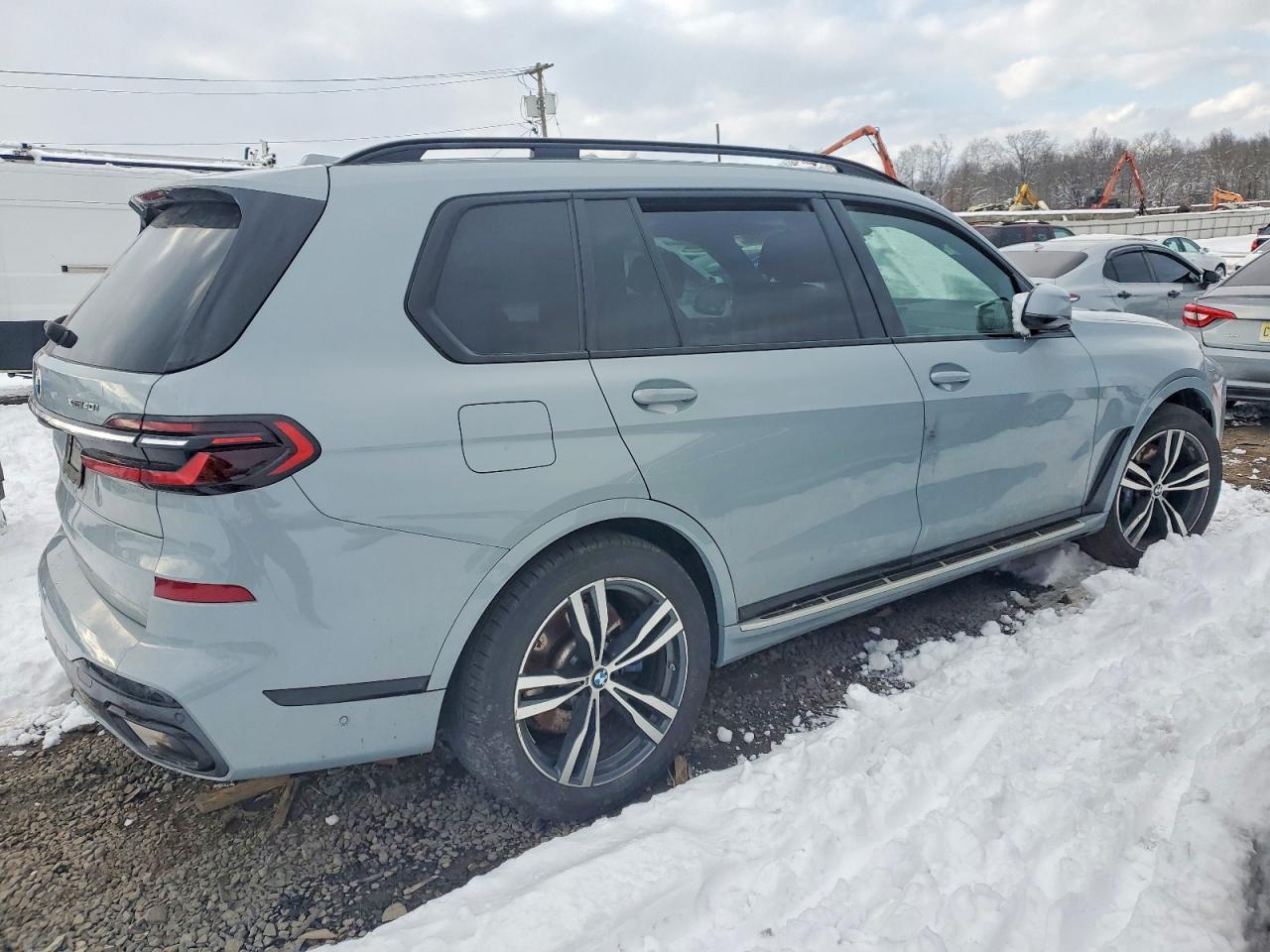 2023 BMW X7