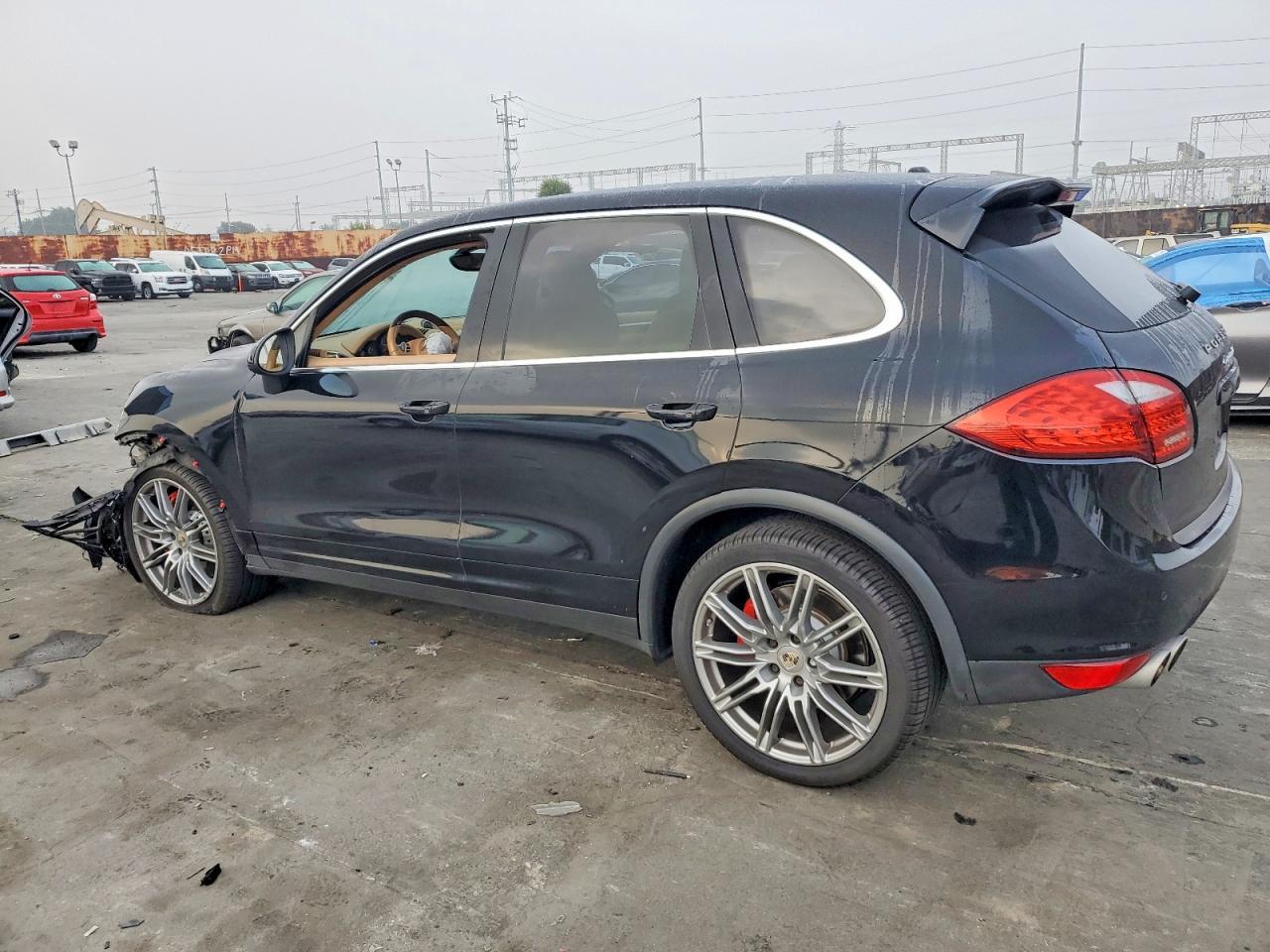 2011 PORSCHE CAYENNE