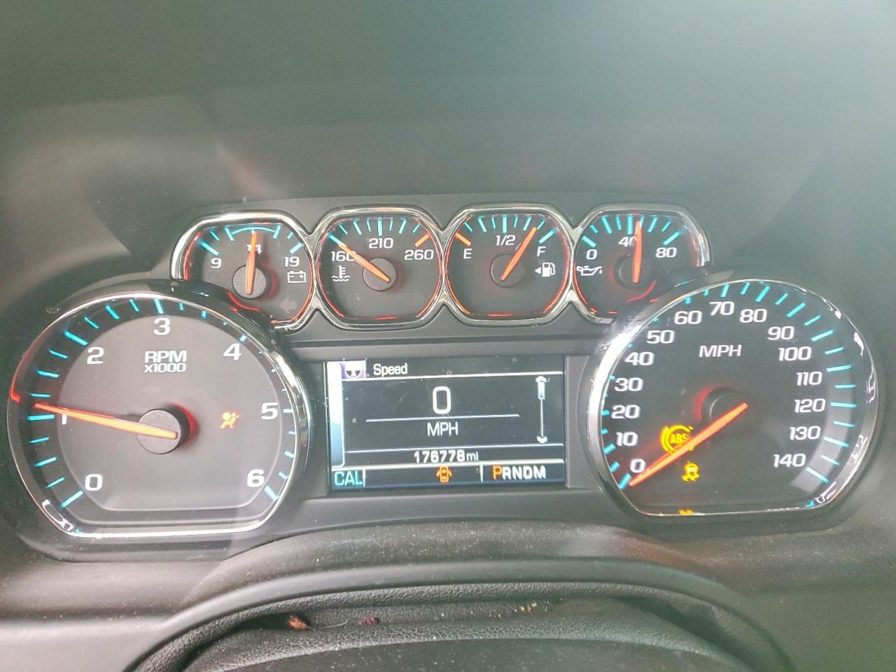 2016 CHEVROLET Suburban