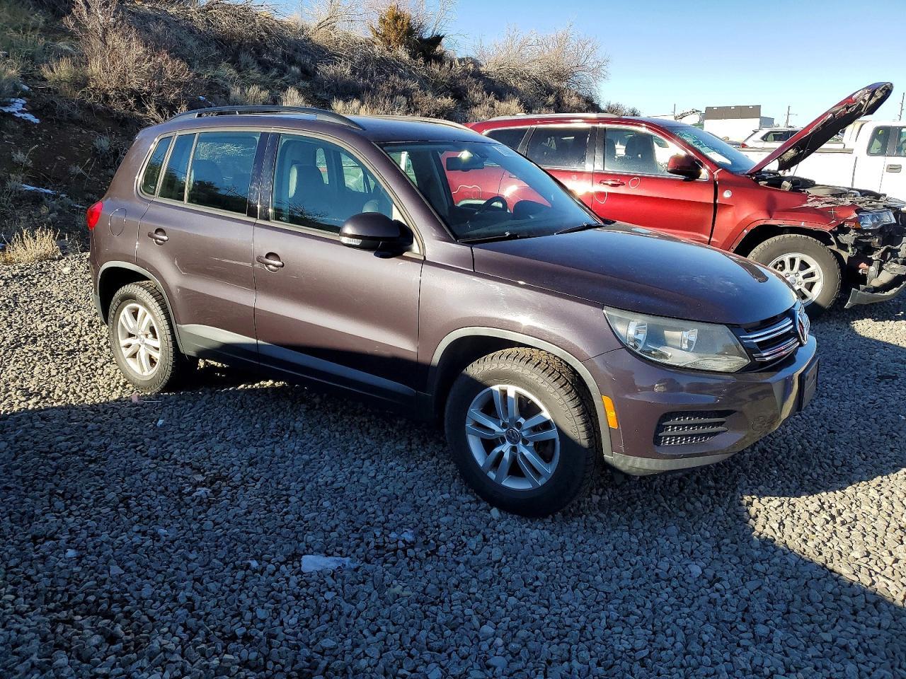 2016 VOLKSWAGEN TIGUAN