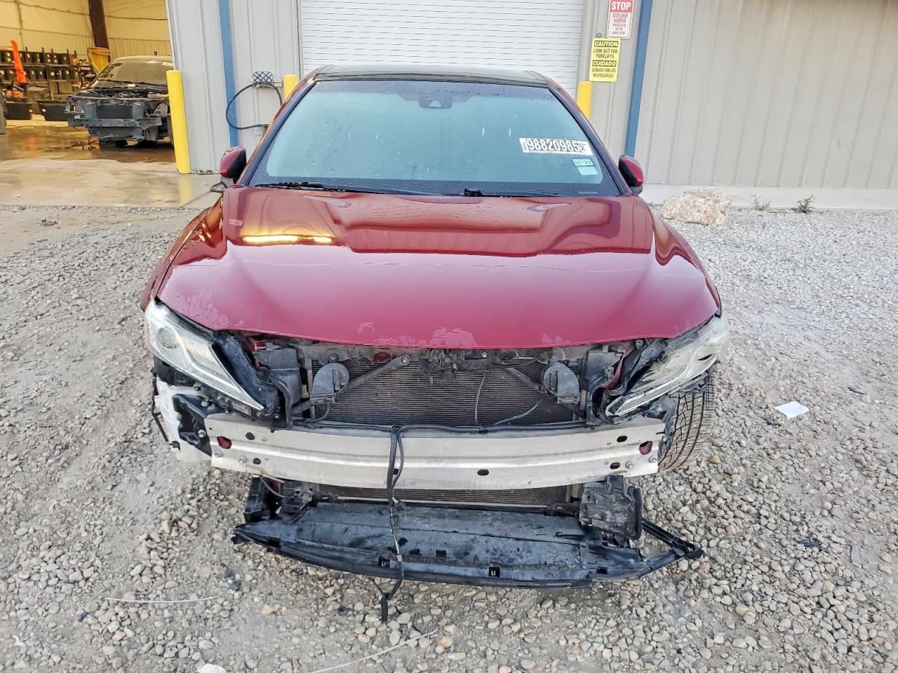 2018 TOYOTA CAMRY