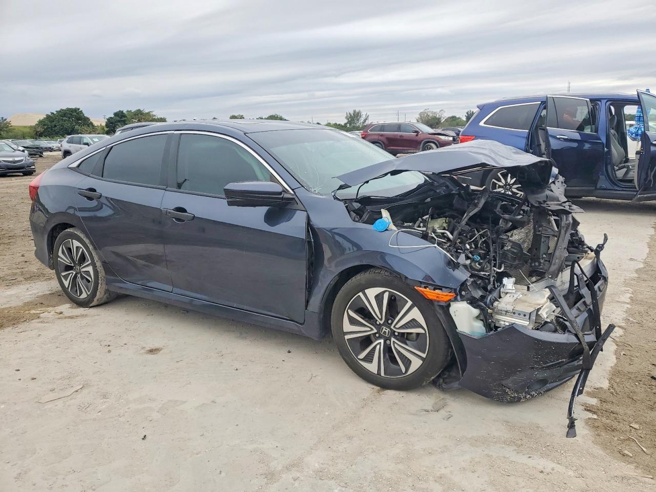 2017 HONDA CIVIC