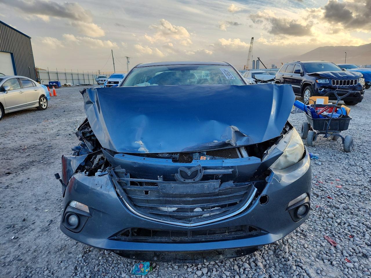 2015 MAZDA 3