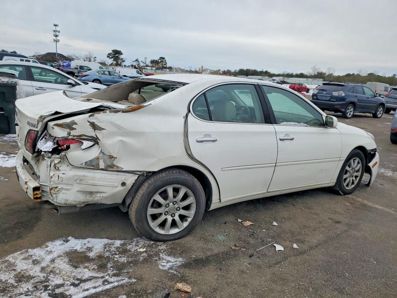 2004 LEXUS ES 330