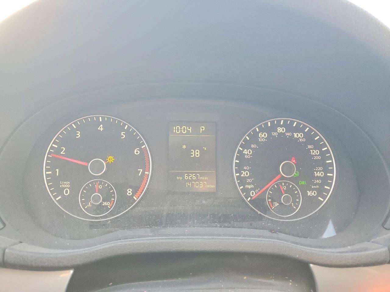 2014 VOLKSWAGEN Passat