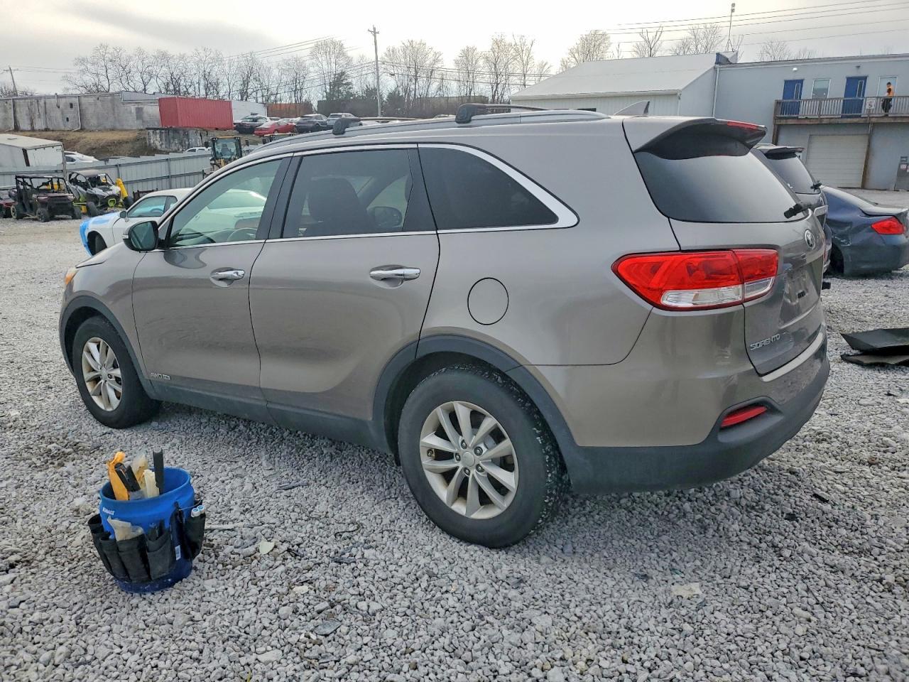 2016 KIA SORENTO