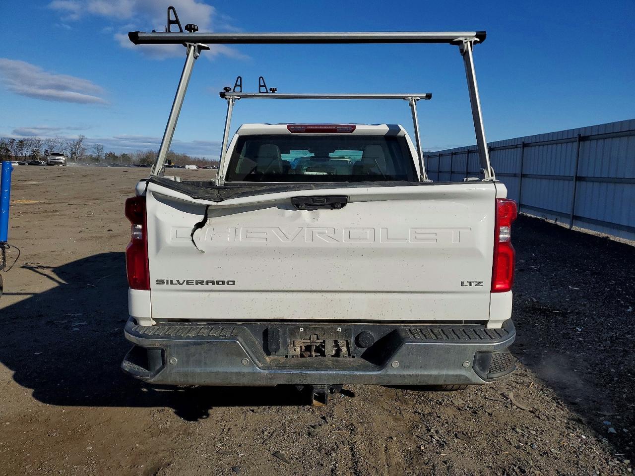 2023 CHEVROLET Silverado