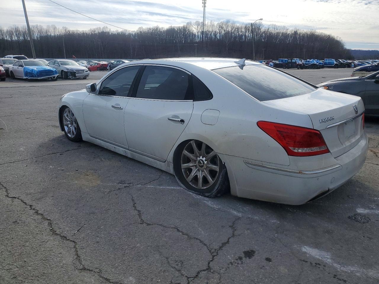 2013 HYUNDAI Equus