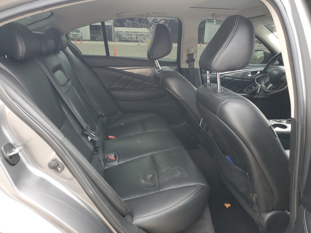 2017 INFINITI Q50