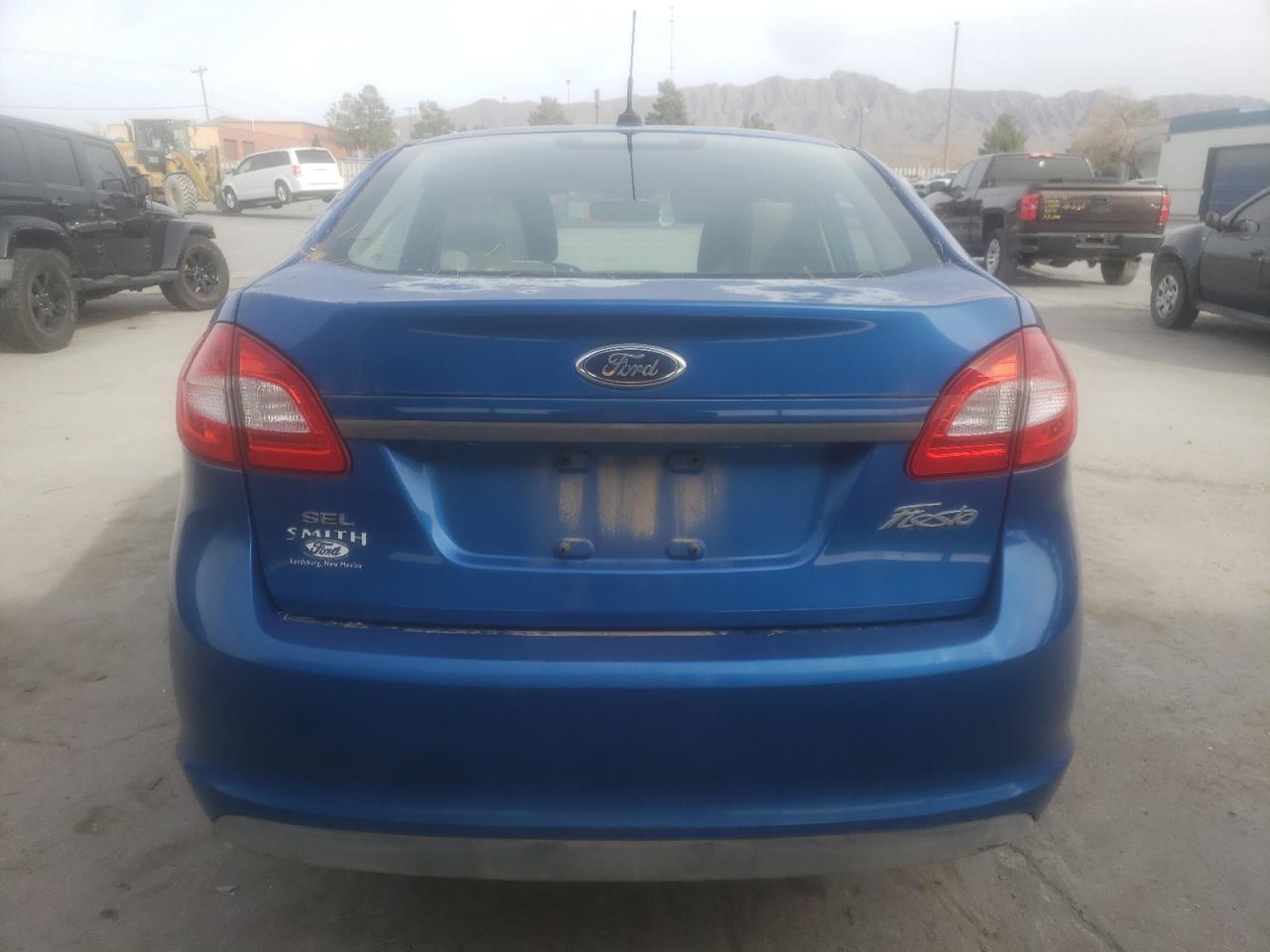 2013 FORD Fiesta