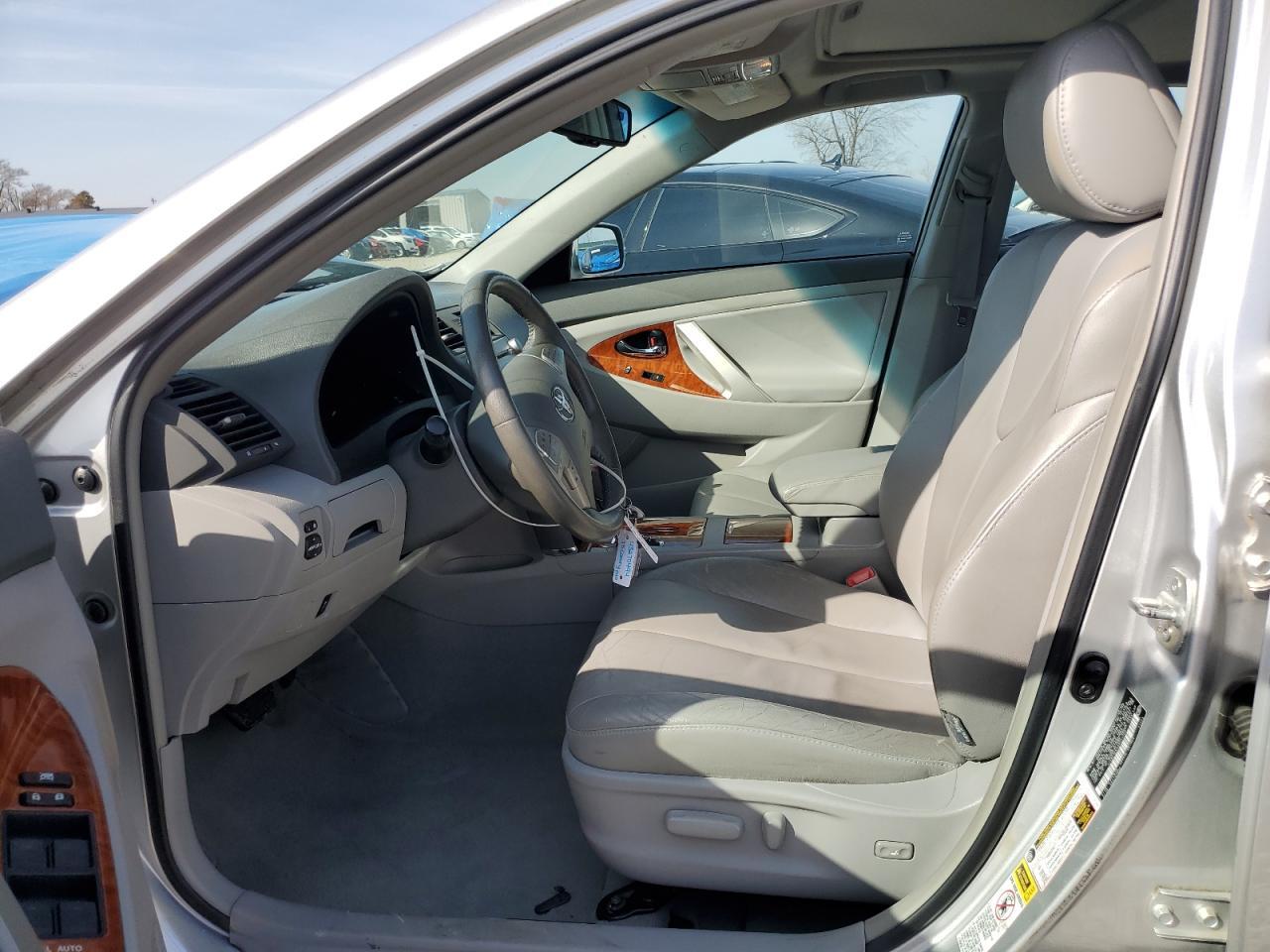 2010 TOYOTA CAMRY