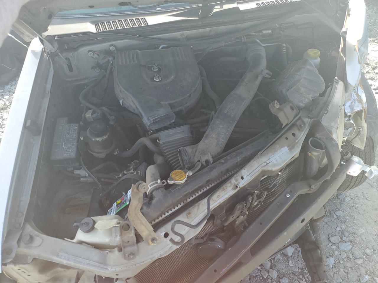 2004 NISSAN Frontier
