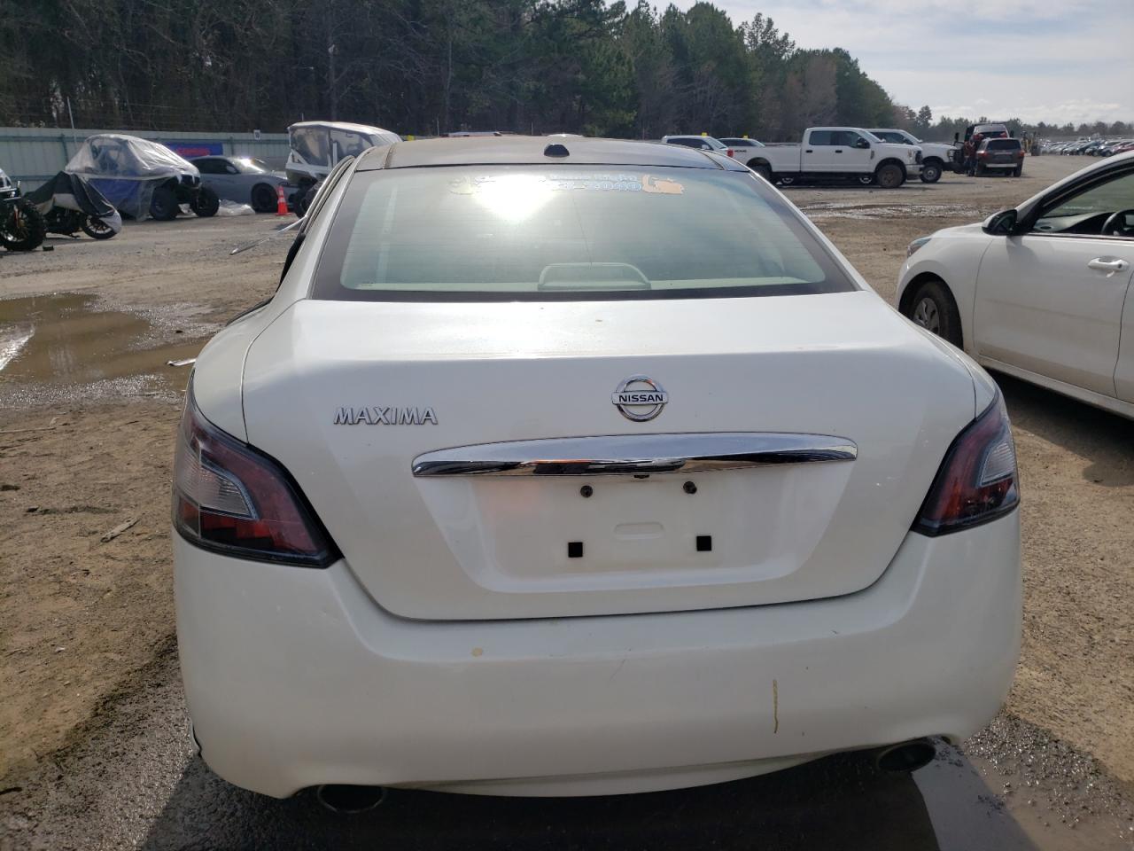 2014 NISSAN Maxima