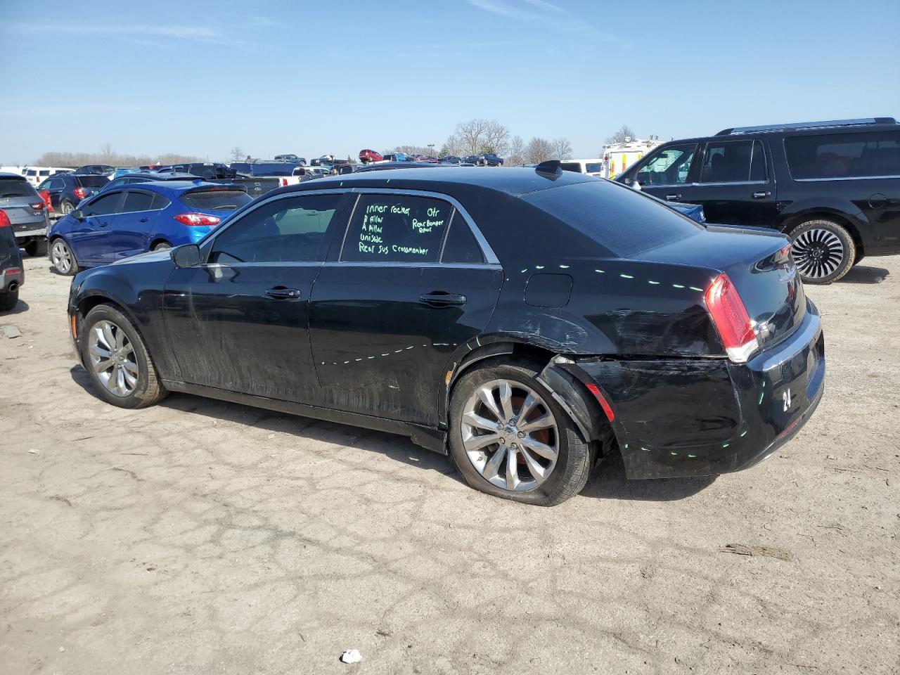 2019 CHRYSLER 300