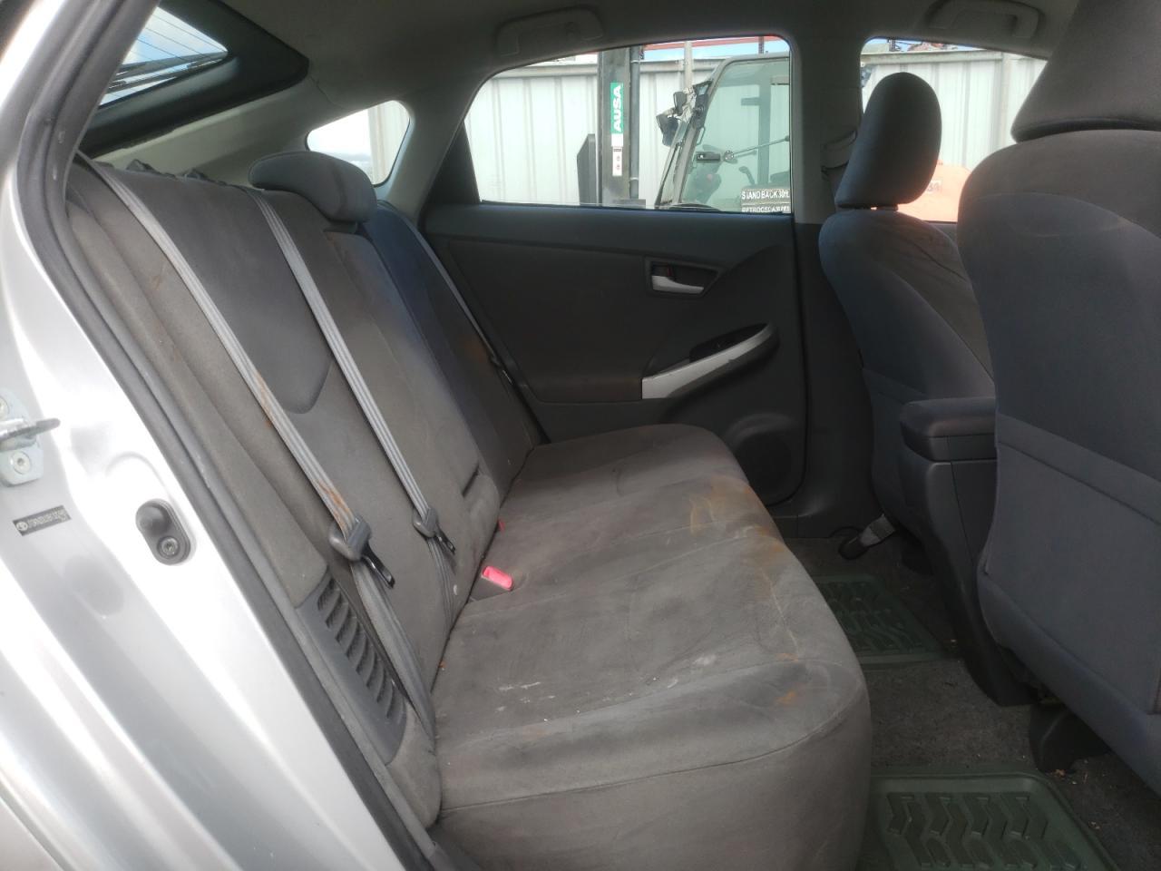 2011 TOYOTA PRIUS