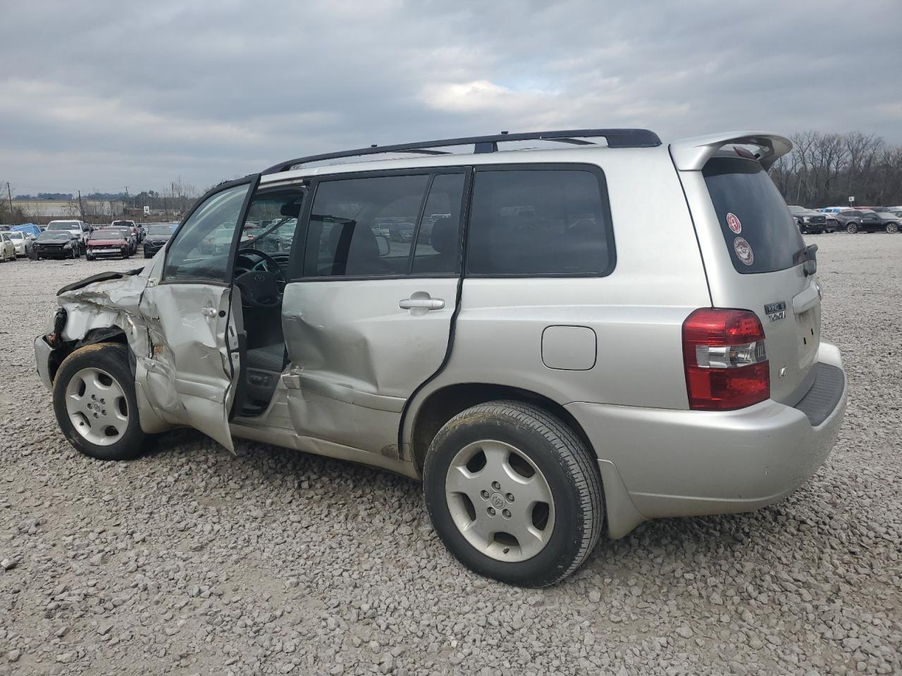 2005 TOYOTA HIGHLANDER