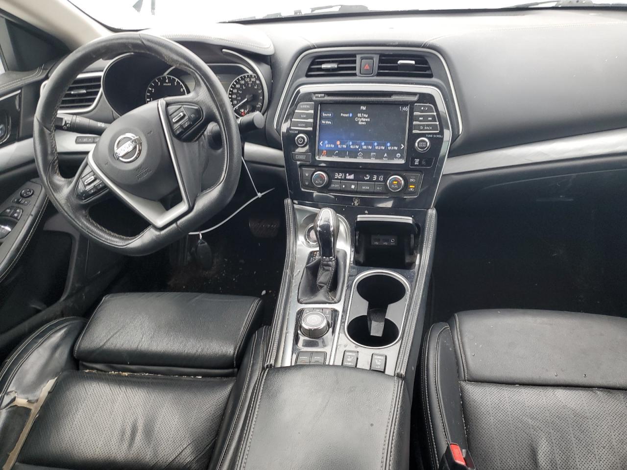 2016 NISSAN Maxima