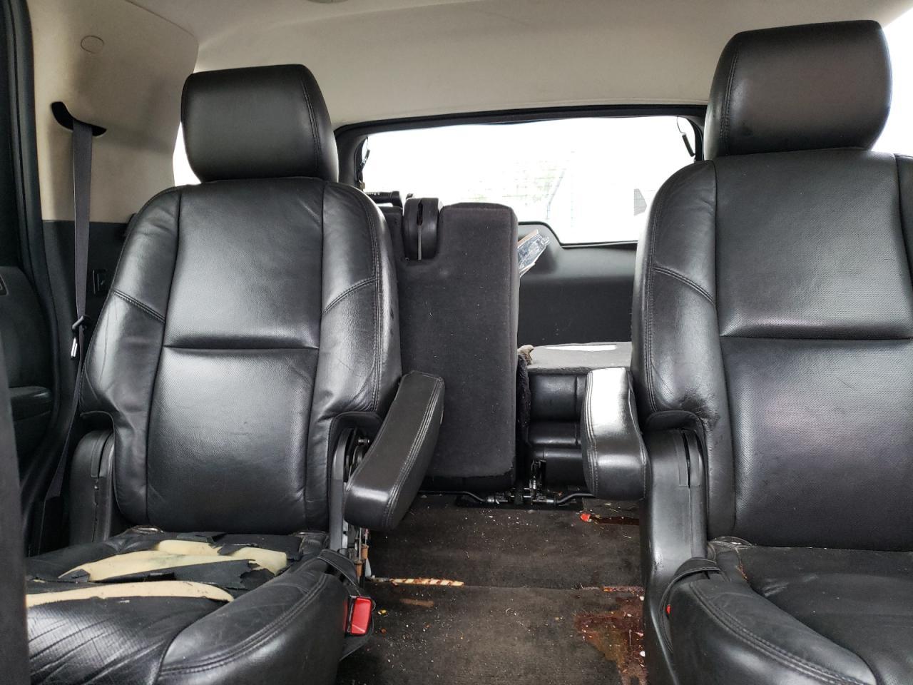 2011 CADILLAC ESCALADE