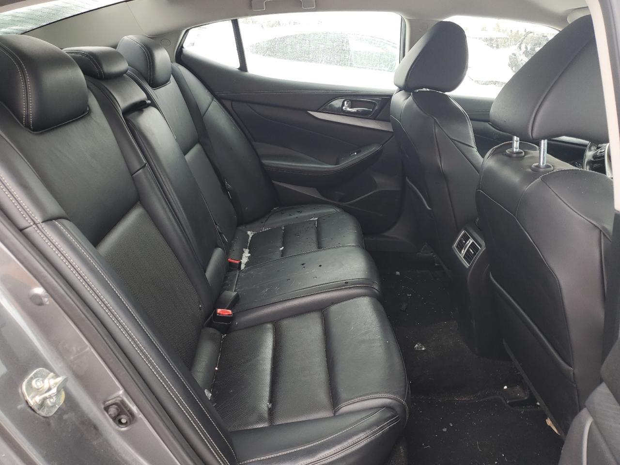 2016 NISSAN Maxima
