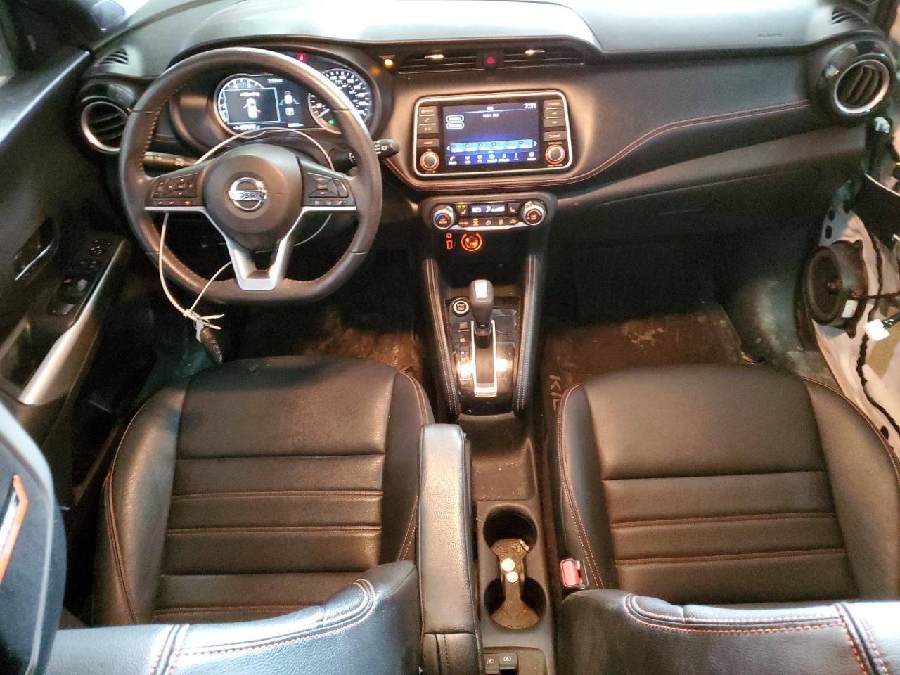 2018 NISSAN KICKS