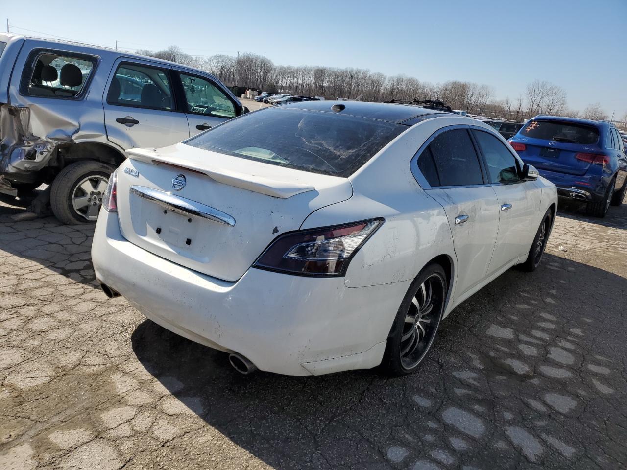 2012 NISSAN Maxima