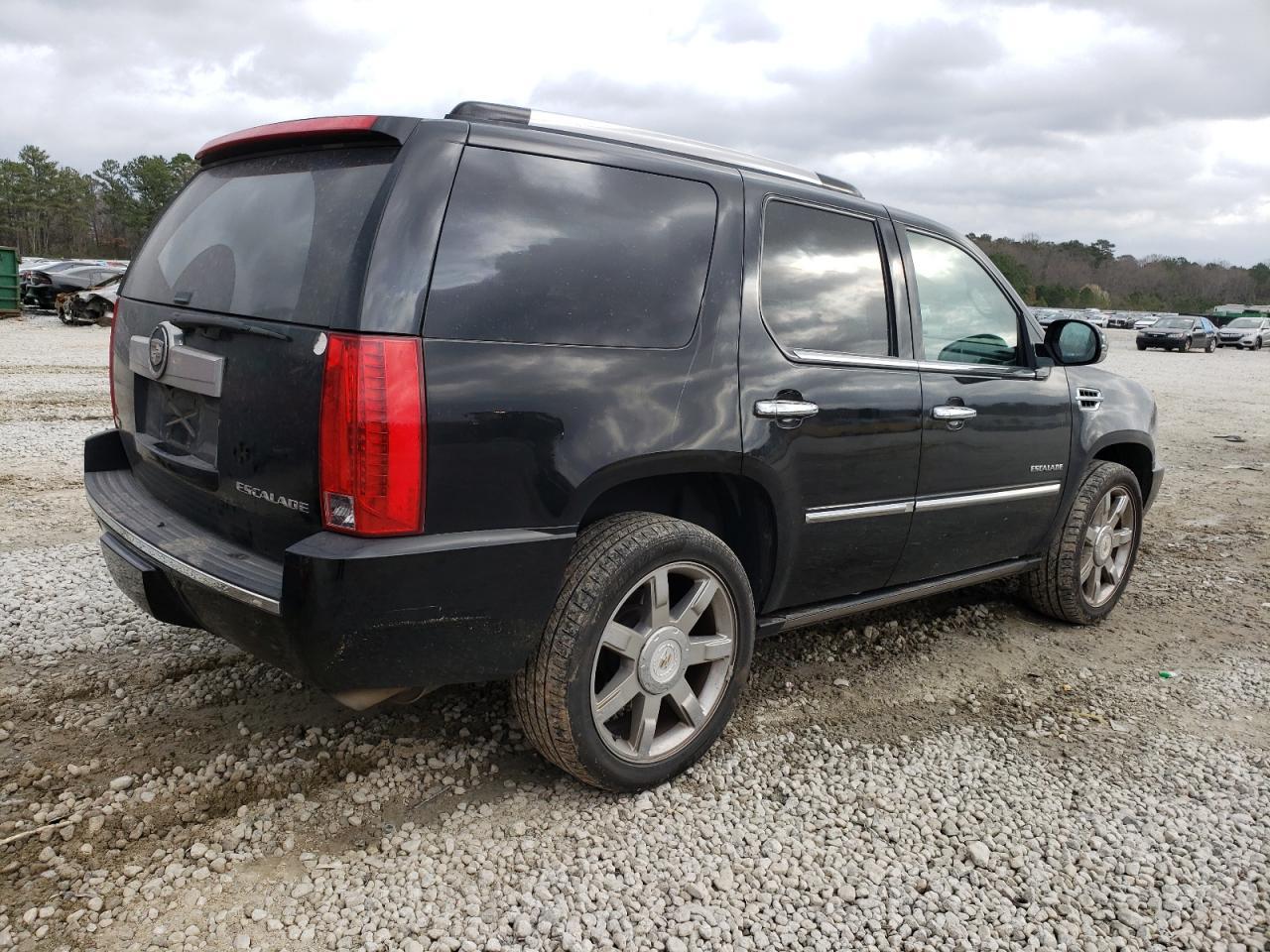 2011 CADILLAC ESCALADE