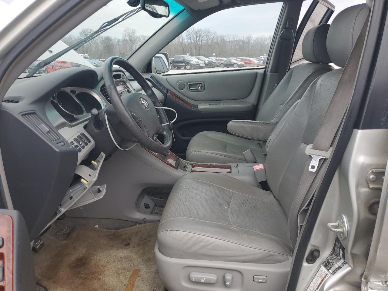 2005 TOYOTA HIGHLANDER