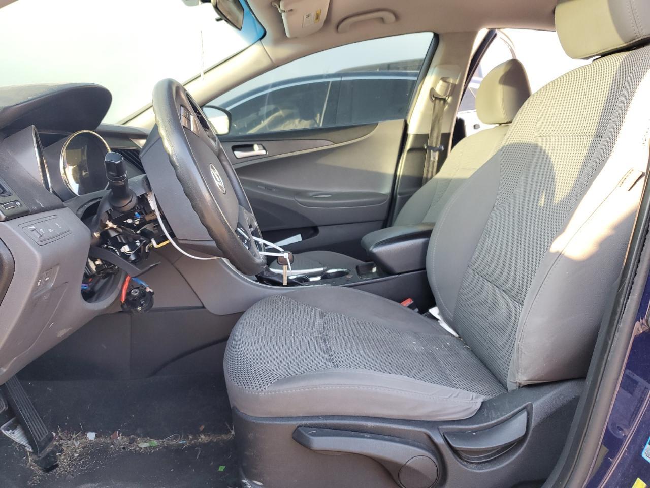 2011 HYUNDAI SONATA