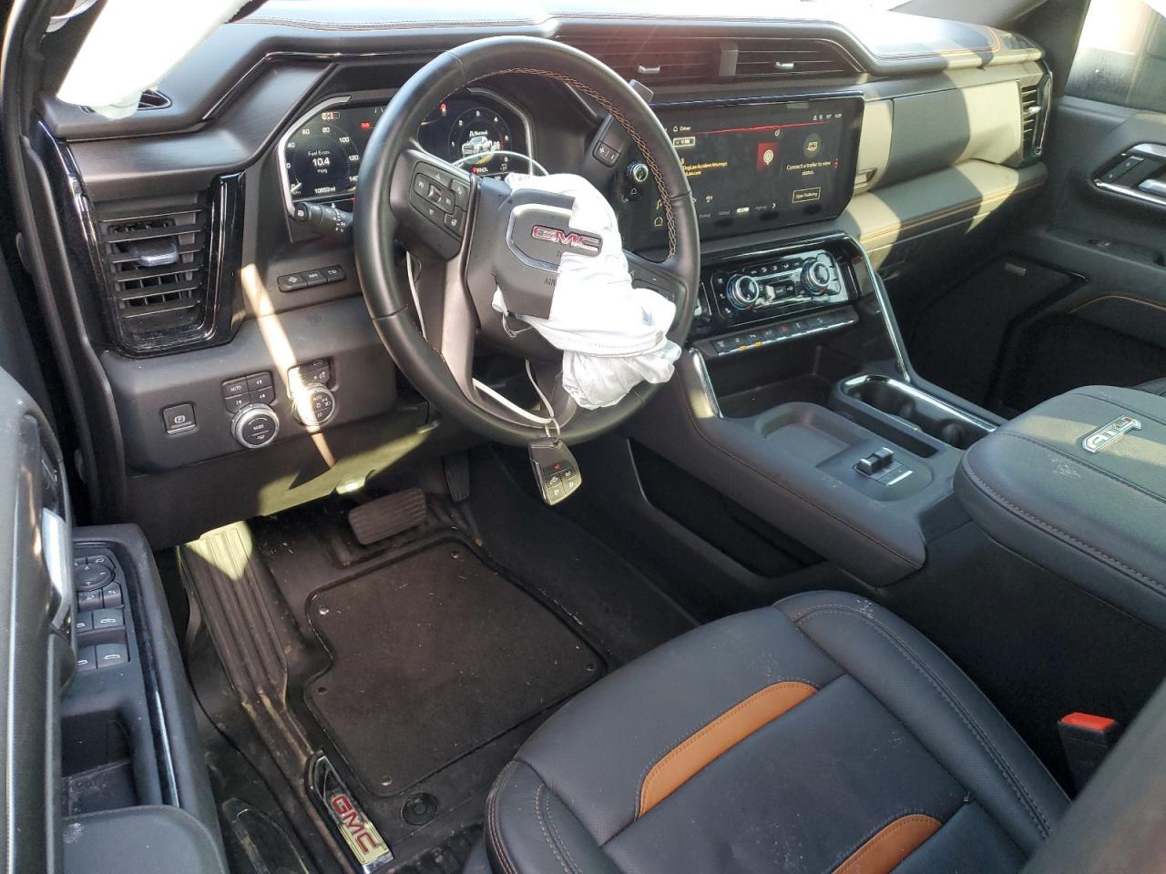 2024 GMC Sierra