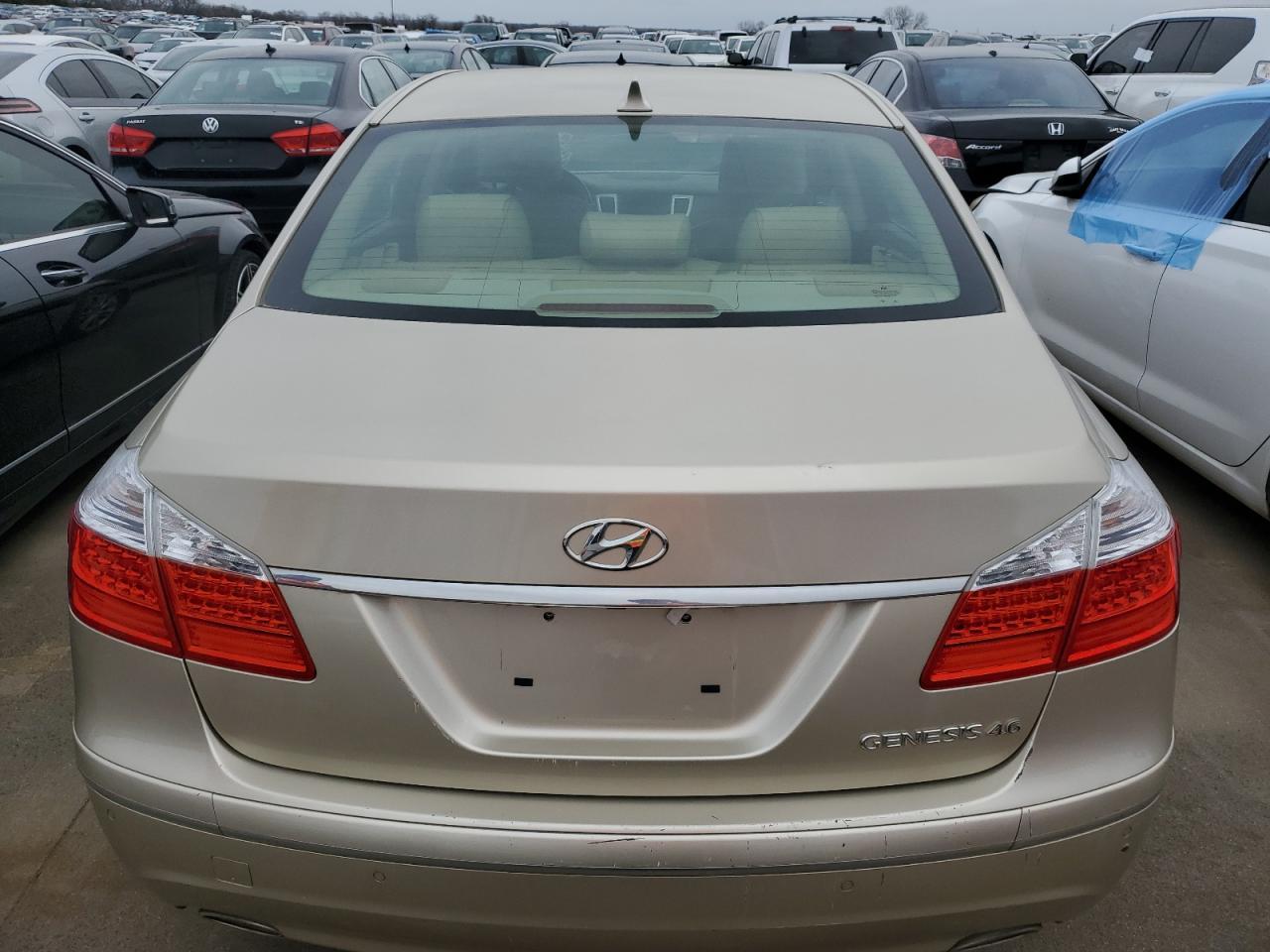 2009 HYUNDAI GENESIS