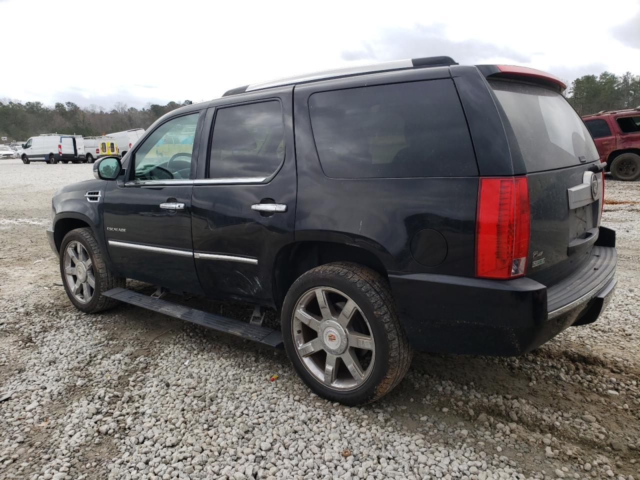 2011 CADILLAC ESCALADE