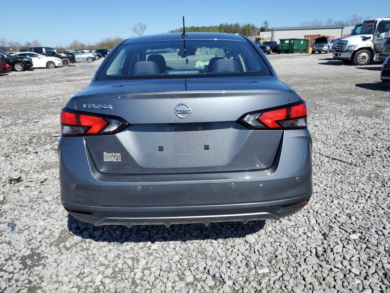 2021 NISSAN VERSA