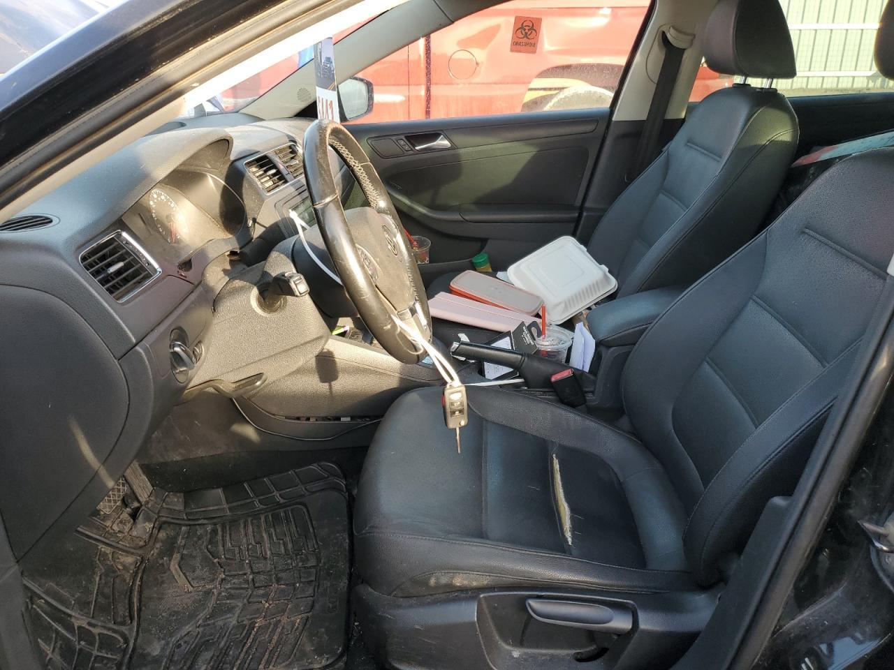 2011 VOLKSWAGEN JETTA