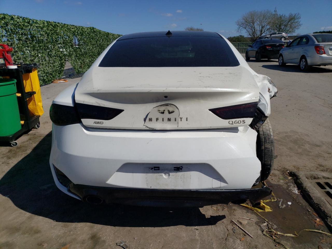 2017 INFINITI Q60