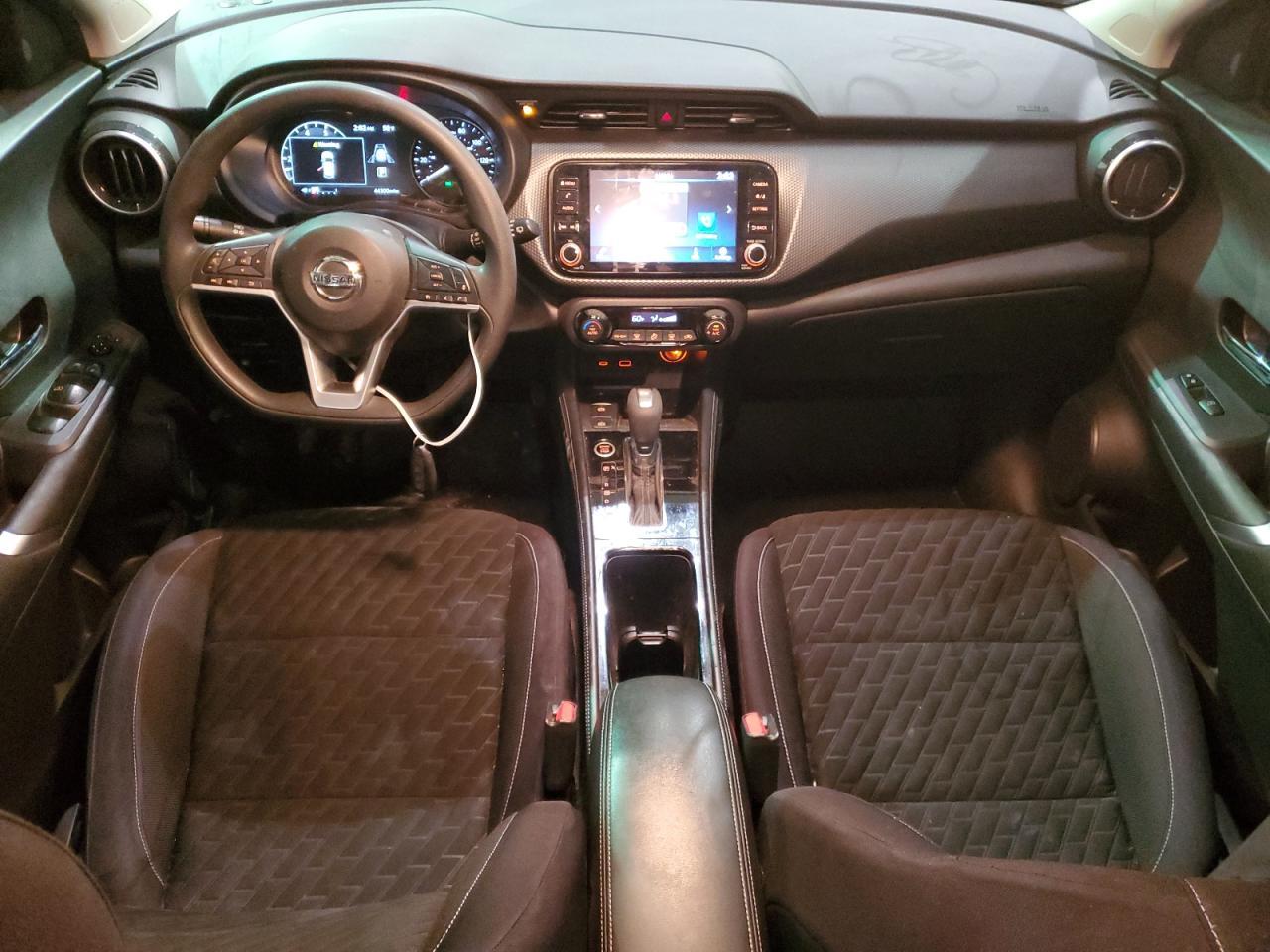 2021 NISSAN KICKS