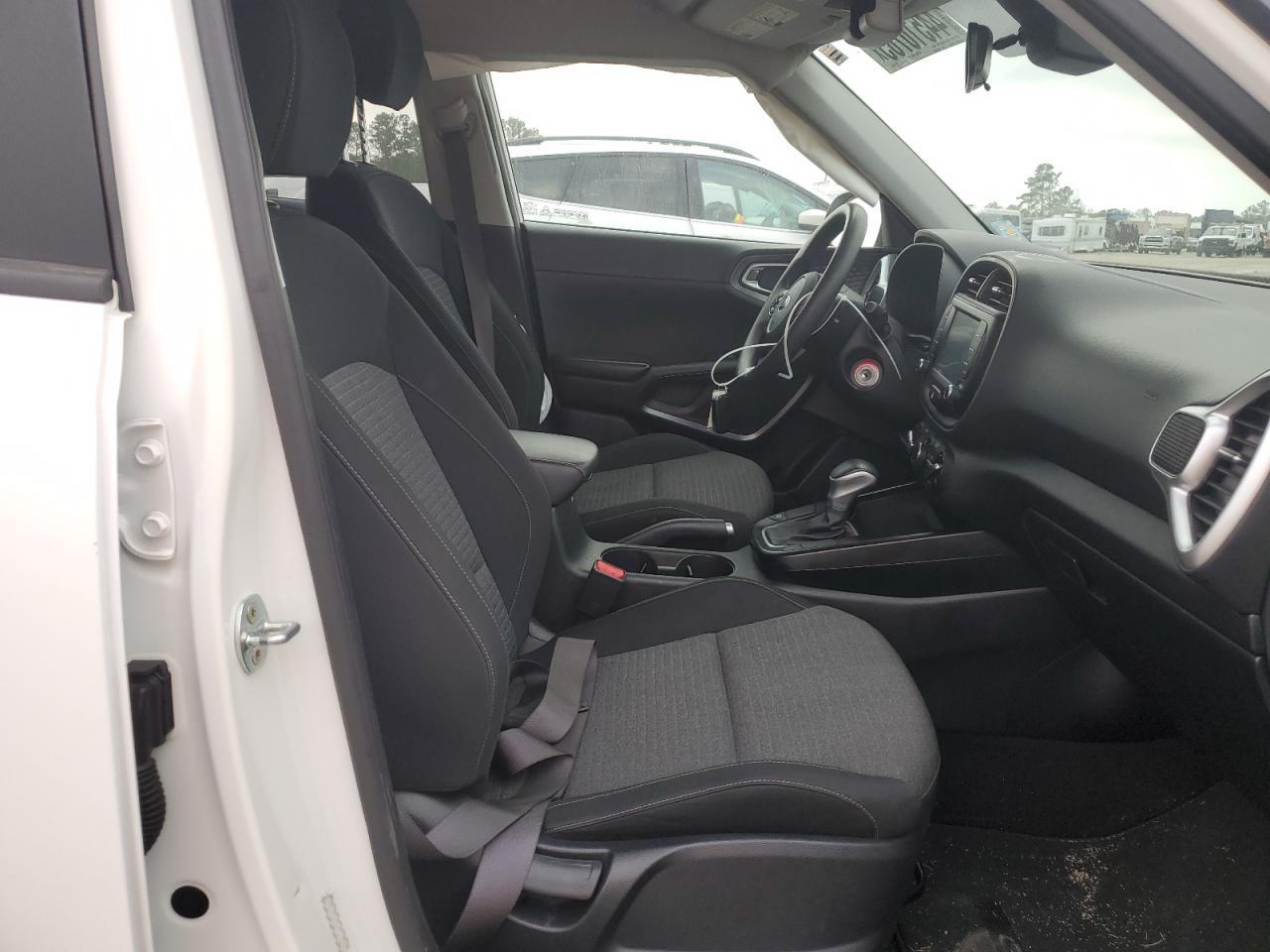 2021 KIA SOUL